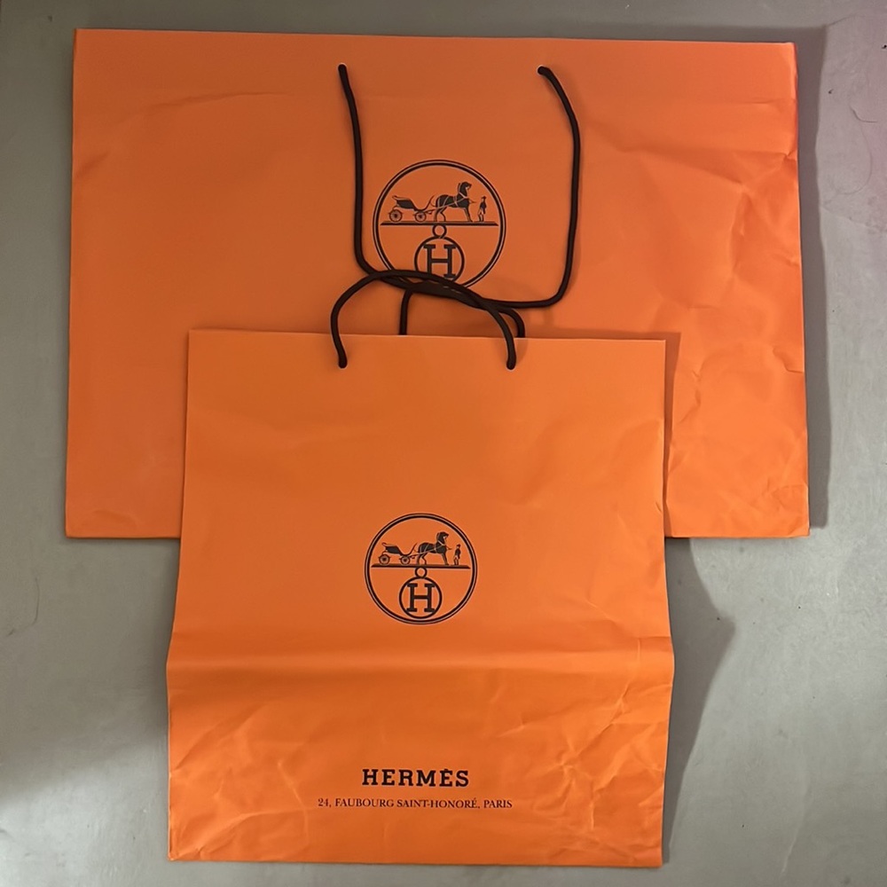 Hermès Orange Shopping Bag with Iconic Design
